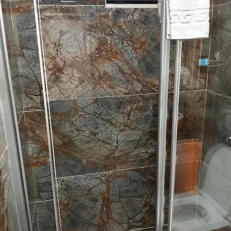 לינה וארוחת בוקר Kalispera אנטליה